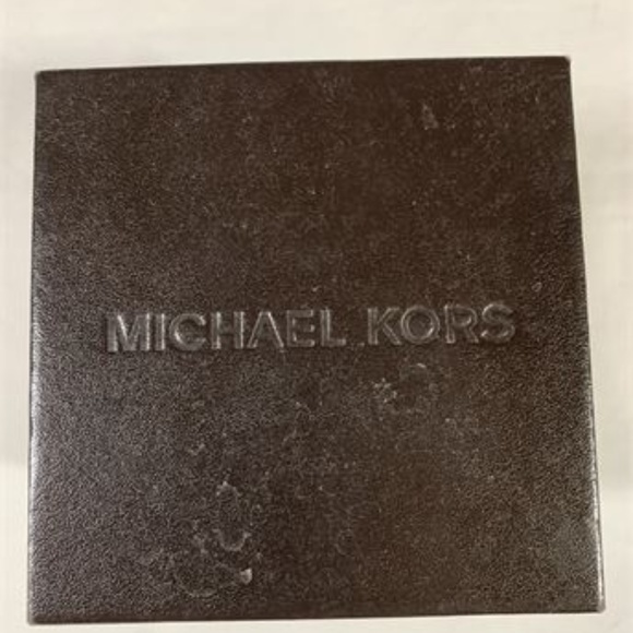 Michael Kors Gold Wrist Watch + Box - Picture 3 of 7